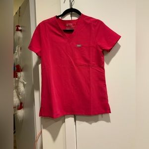 Figs XS Ultra Rose Catarina Top and XS/P jogger scrub pants.